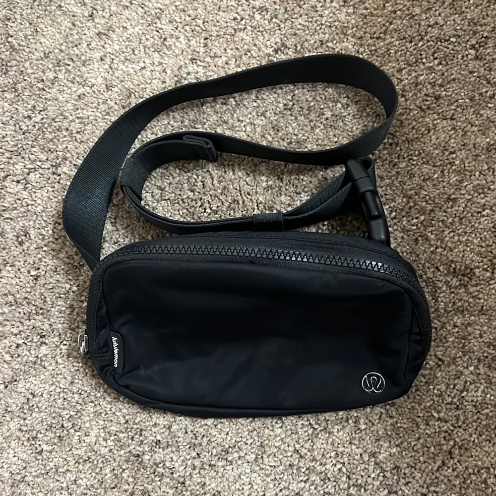 Everywhere Belt Bag